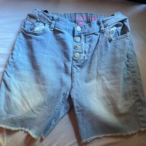 Children’s Place Light Wash Girls Jean Shorts | Size 16 |